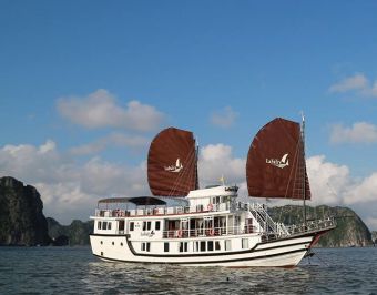 Jonque LaFairy Sails