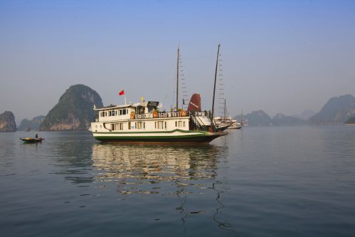 Croisière en White Dolphin 4 cabines 2 jours / 1 nuit
