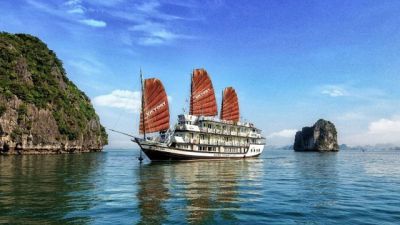 Jonque Victory Halong