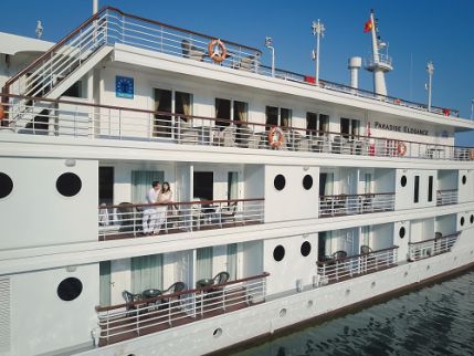 5 étages de la jonque Paradise Elegance - Croisière baie d'Halong