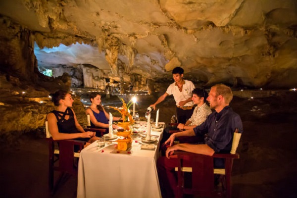 diner en grotte de Thien Canh Son